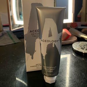 Aceology Detoxifying Treatment Mask